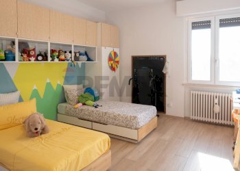 Camera / camera da letto - Trilocale Strada Langhirano
 
54, Parma - foto 15