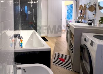 Bagno - Trilocale Strada Langhirano
 
54, Parma - foto 30