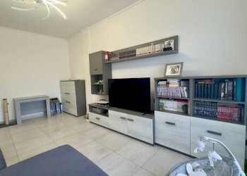 Soggiorno - Two-room apartment Via Monte Grappa
259, Sesto San Giovanni - photo 4