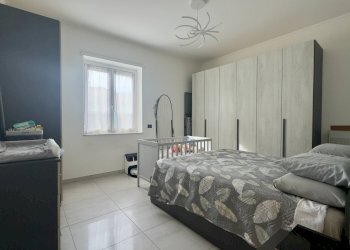 Camera da letto - Two-room apartment Via Monte Grappa
259, Sesto San Giovanni - photo 17