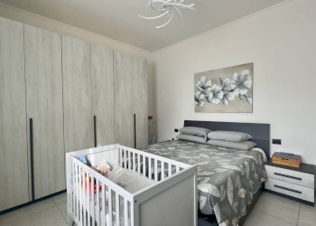 Camera da letto - Two-room apartment Via Monte Grappa
259, Sesto San Giovanni - photo 19