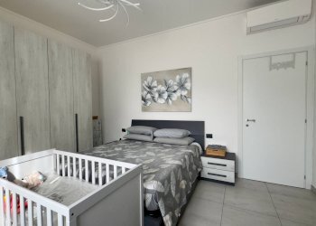 Camera da letto - Two-room apartment Via Monte Grappa
259, Sesto San Giovanni - photo 20