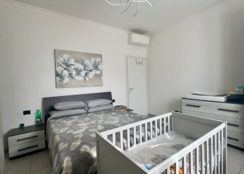 Camera da letto - Two-room apartment Via Monte Grappa
259, Sesto San Giovanni - photo 21