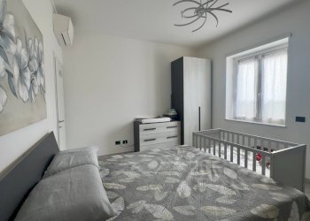 Camera da letto - Two-room apartment Via Monte Grappa
259, Sesto San Giovanni - photo 24