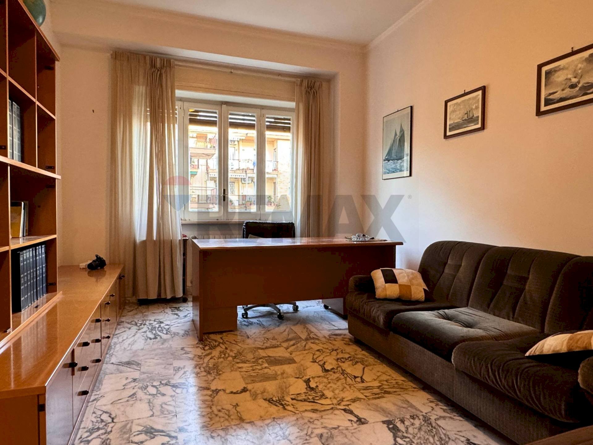 Soggiorno - Appartamento Via Lieti A Capodimonte
 
51/f, Napoli - foto 2