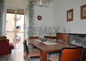 Sala da pranzo - Appartamento Via Lieti A Capodimonte
 
51/f, Napoli - foto 21