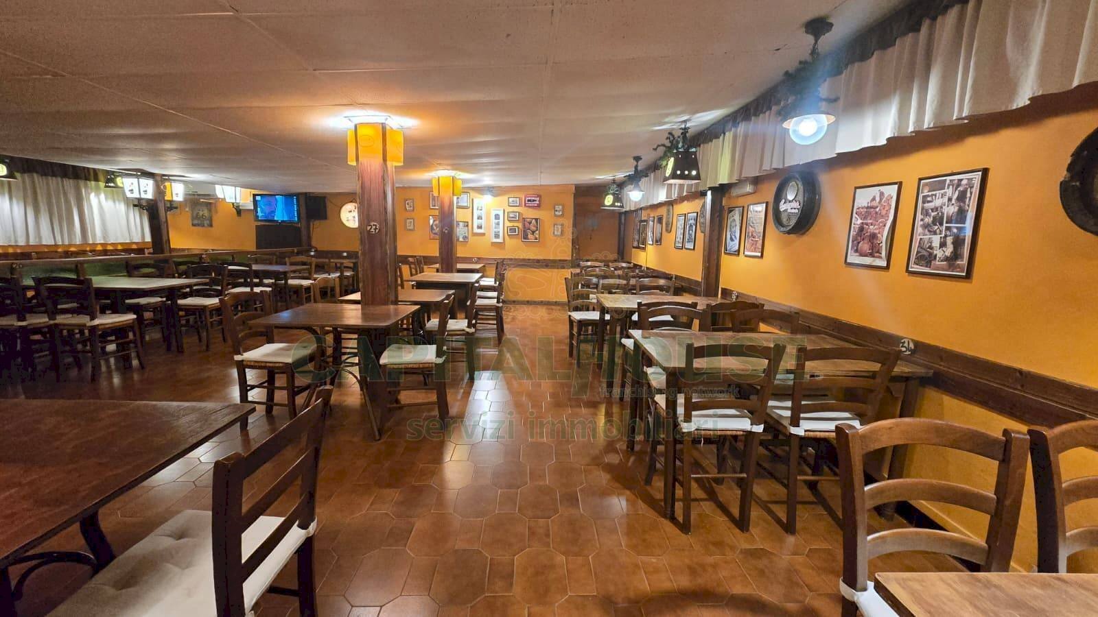 Foto 3 - Attività Commerciale Via Santa Croce, San Nicola la Strada - foto 3