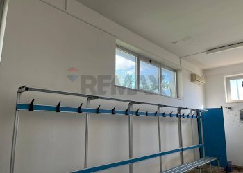 Camera / camera da letto - Commercial Premises Castelforte - photo 4