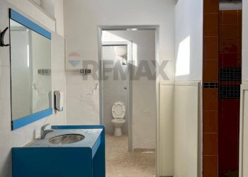 Hall / corridoio - Commercial Premises Castelforte - photo 6