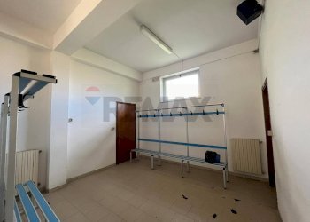 Camera / camera da letto - Commercial Premises Castelforte - photo 8
