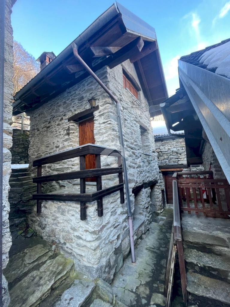 Semi-detached house Località Valpiana, Bannio Anzino - photo 1