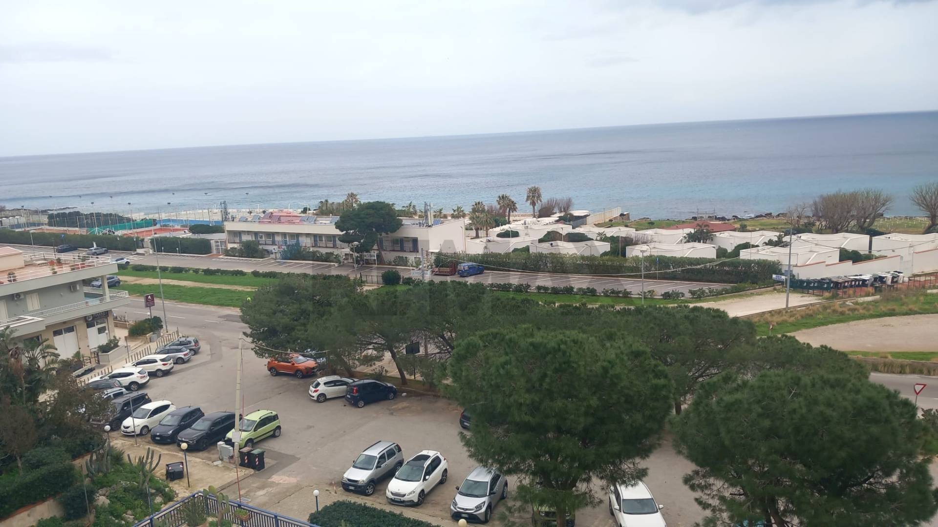 Vista dell\'acqua - Quadrilocale via Largo Salvatore Caronia Roberti
 
22, Palermo - foto 1