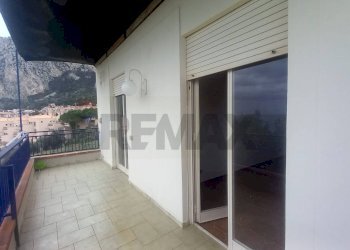 Balcone - Quadrilocale via Largo Salvatore Caronia Roberti
 
22, Palermo - foto 11