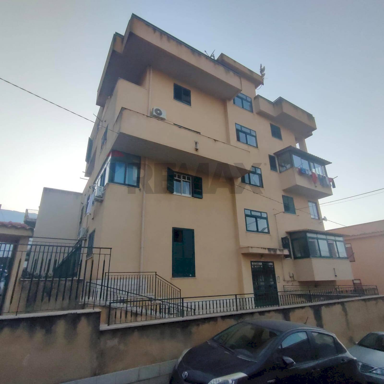 Edificio all\'aperto - Quadrilocale via Cervino
 
4, Carini - foto 1