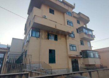 Edificio all\'aperto - Quadrilocale via Cervino
 
4, Carini - foto 1