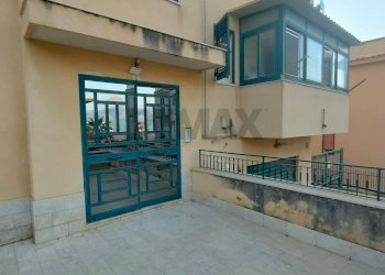 Terrazza - Quadrilocale via Cervino
 
4, Carini - foto 2