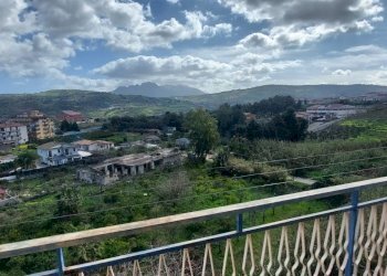 Balcone - Four-room apartment viale europa
 
366, Misilmeri - photo 17