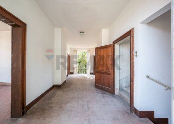 Hall / corridoio - Villa Via Rasori
 
2, Bibbiano - foto 20