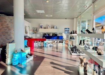 Palestra - Shop Via Luca della Robbia
 
24/b, Reggio nell'Emilia - photo 9