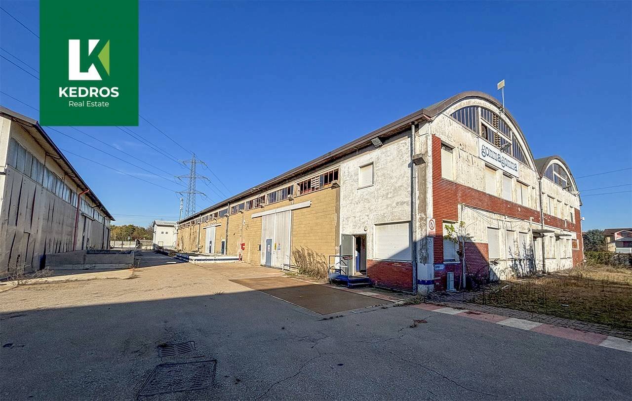 Foto 1 - Capannone Via Asiago
 
212, Caronno Pertusella - foto 1