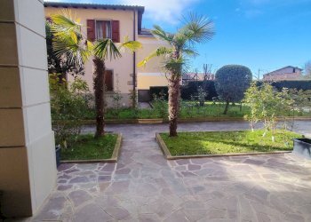 Foto 2 - Trilocale VIA PELABROCCO
 
39, Castelli Calepio - foto 2