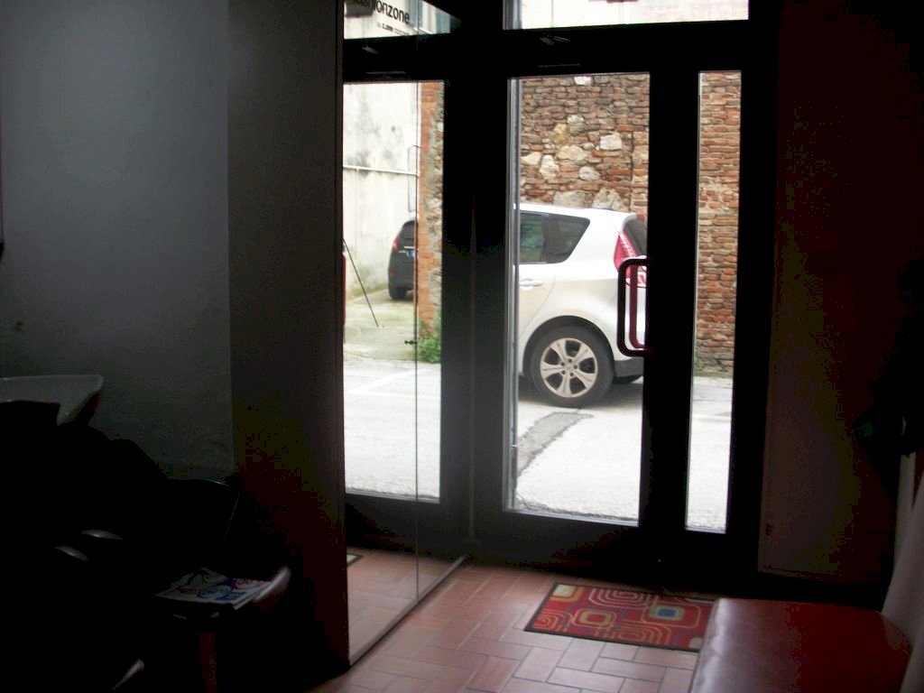 Foto 2 - Commercial Activity Via Garibaldi
 
12, Cascina - photo 2