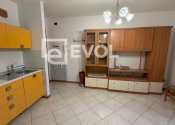 Foto 1 - Trilocale via Po
 
35, Udine - foto 1