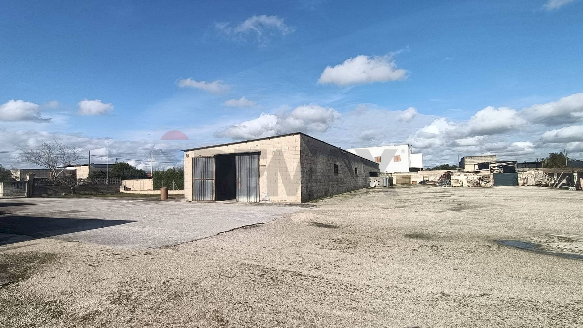 Casa all\'aperto - Locale Commerciale Via Vecchia Mesagne
 
81, Latiano - foto 2