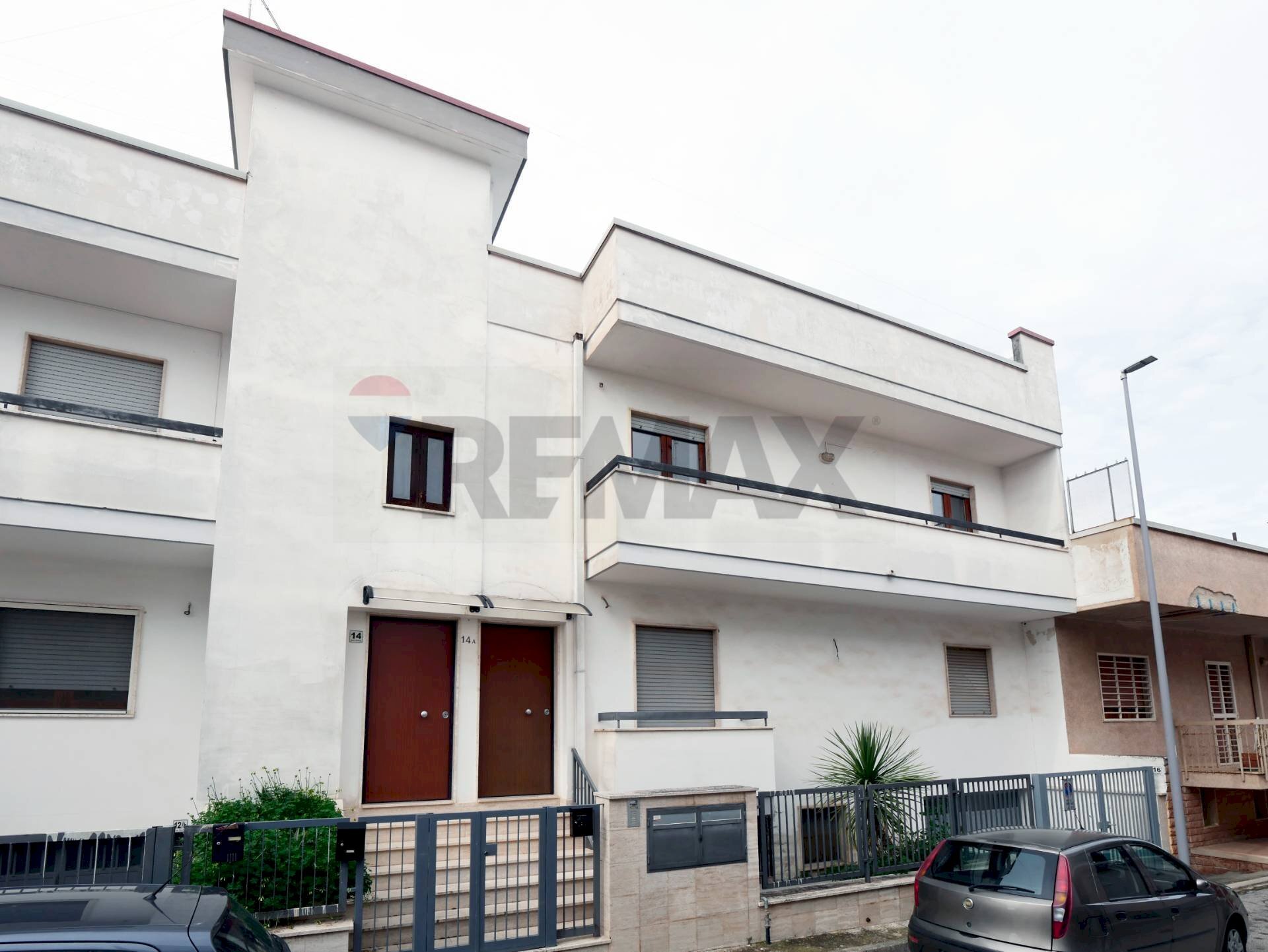 Edificio all\'aperto - Trilocale Alessandro Volta
 
14, Adelfia - foto 2