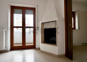 Stanza vuota - Trilocale Alessandro Volta
 
14, Adelfia - foto 10