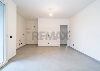 Stanza vuota - Trilocale Via Cavalier Enrico Gatti
 
3, Collecchio - foto 6