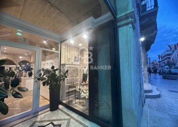 Foto 3 - Commercial Premises CORSO VITTORIO EMENUELE
11-13, Barletta - photo 3