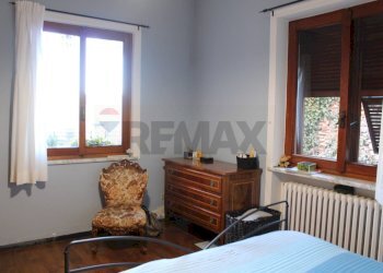 Camera / camera da letto - Trilocale via Strigini
 
1, Ameno - foto 10