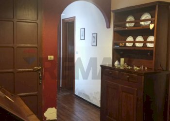 Hall / corridoio - Trilocale via Strigini
 
1, Ameno - foto 14