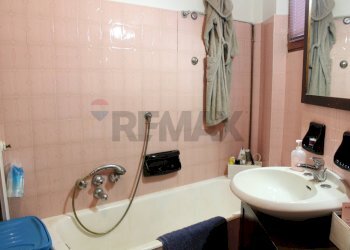 Bagno - Trilocale via Strigini
 
1, Ameno - foto 17