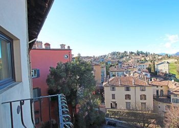 Balcone - Three-room apartment piazza mercato del fieno, Bergamo - photo 6
