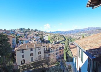 Balcone - Three-room apartment piazza mercato del fieno, Bergamo - photo 7