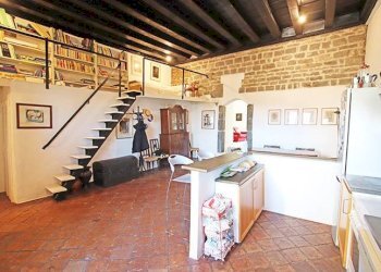 Soggiorno - Three-room apartment piazza mercato del fieno, Bergamo - photo 9