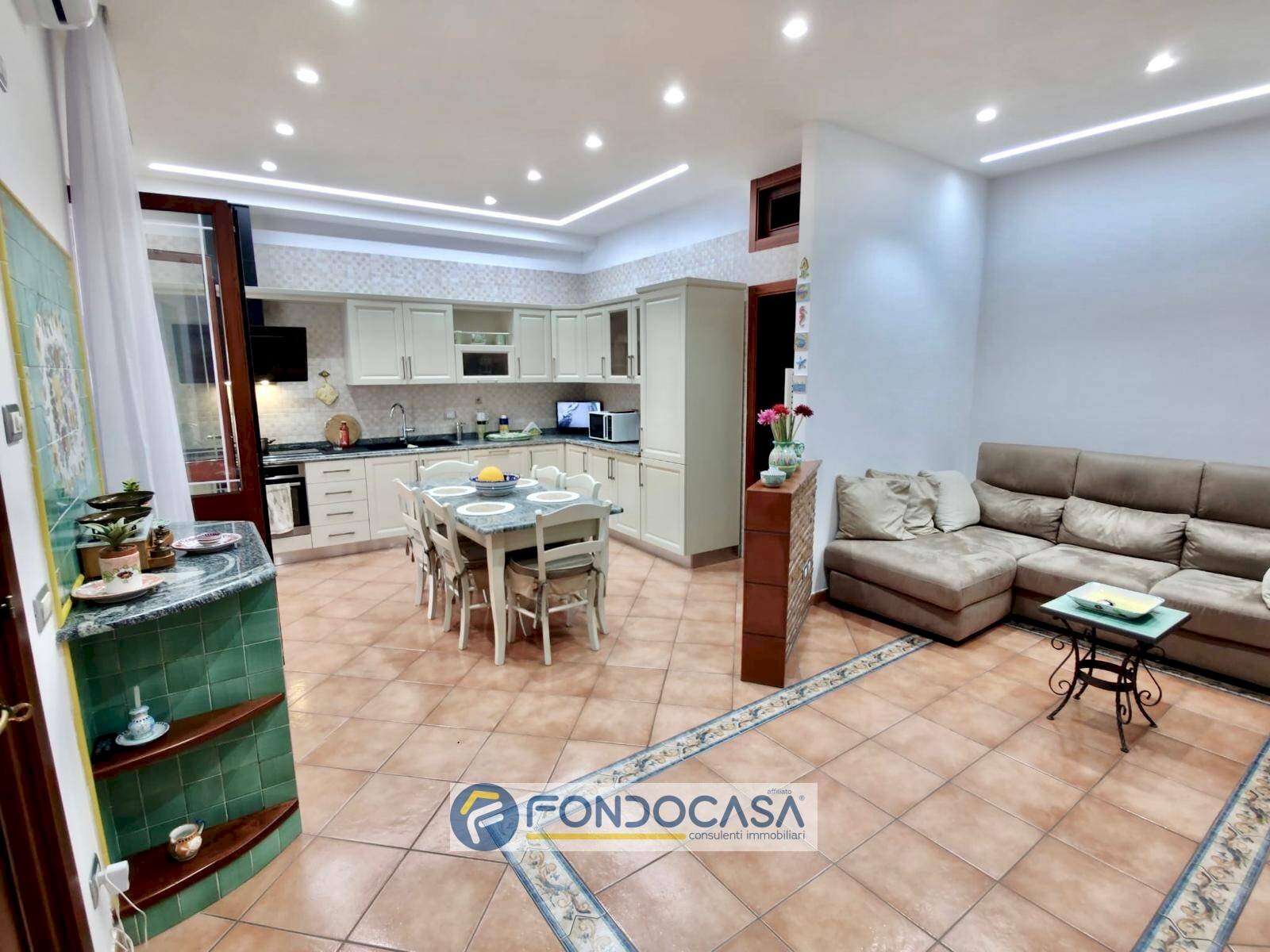 Foto 2 - Casa indipendente Via roma, Sant'Antimo - foto 2