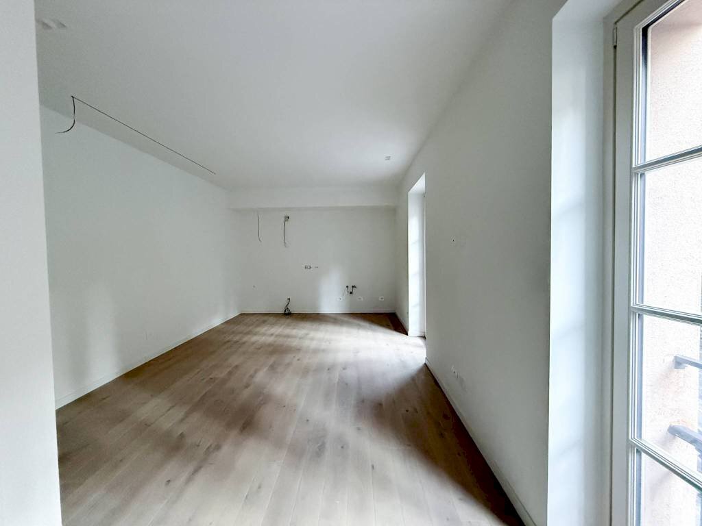 Salone - Three-room apartment via Pusterla, Brescia - photo 2