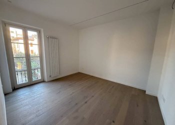 Camera da letto - Trilocale via Pusterla, Brescia - foto 5