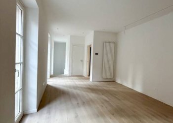 Cucina - Trilocale via Pusterla, Brescia - foto 10