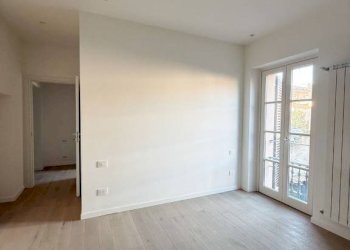 Camera da letto - Trilocale via Pusterla, Brescia - foto 11