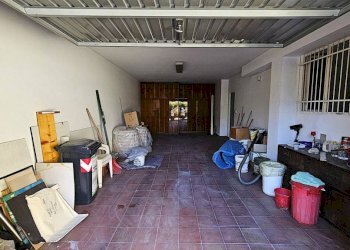 Box auto - Villa a Schiera via Traforo, 12, Pino Torinese - foto 32