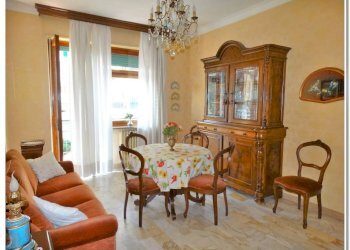 Salone - Trilocale corso 4 Novembre, 6, Saluzzo - foto 6