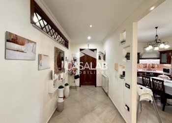 Foto 5 - Quadrilocale via San Martino
 
12, Carini - foto 4