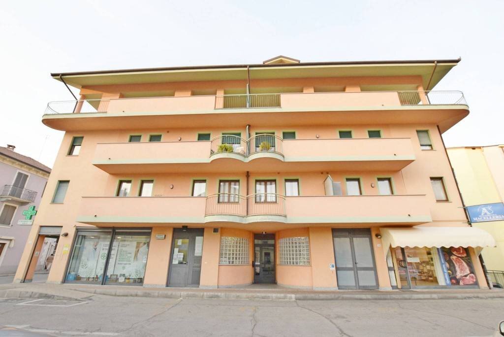 Appartamento via Giovan Battista Quadrone, 26, Mondovì - foto 1
