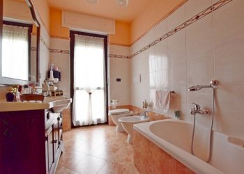 Appartamento via Giovan Battista Quadrone, 26, Mondovì - foto 18