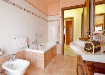 Appartamento via Giovan Battista Quadrone, 26, Mondovì - foto 19