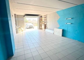 Box auto - Trilocale via Leonardo da Vinci, Pombia - foto 37